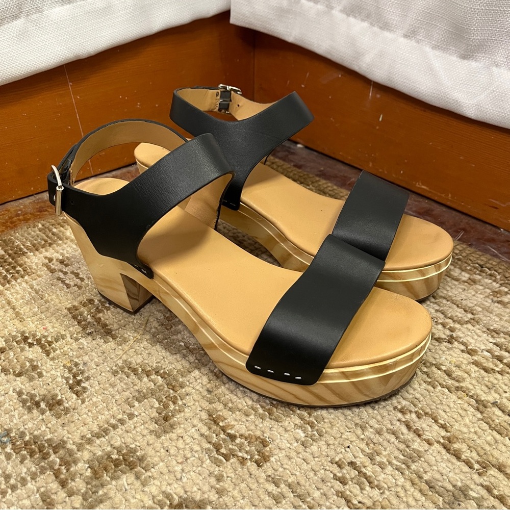 Nisolo All-Day Open Toe Clog